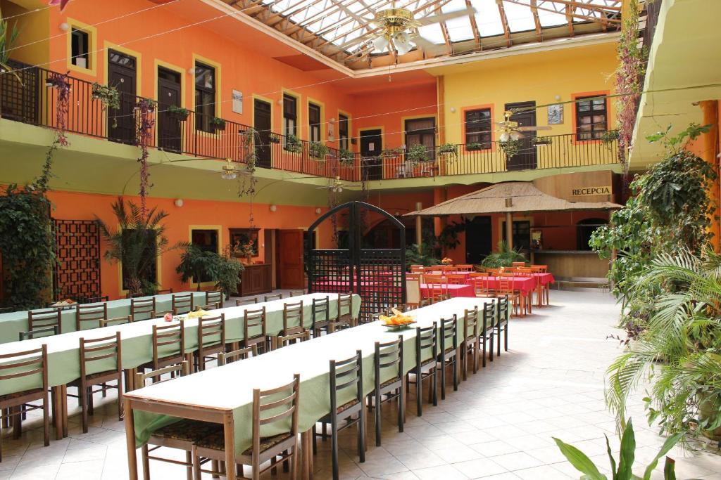 Penzion Grand Caşonia Exterior foto
